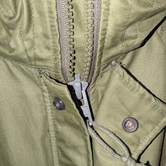 February 2000 Cold Weather Combat Parka, Short Large 67-44 - Picture 4 of 4